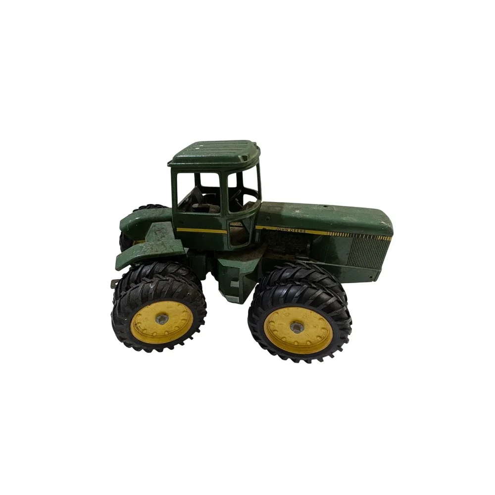 Vintage Ertl John Deere 7520 4WD Tractor 1/16 Duals 1 Hole Hood Green Toy